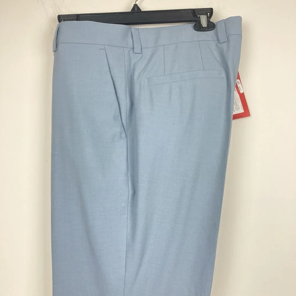 Hugo Mens Modern fit Dress Pants Wool Blend 36R Light Blue‎ Solid E111691